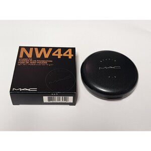 MAC NW44 Studio Fix Powder Plus Foundation Original Formula